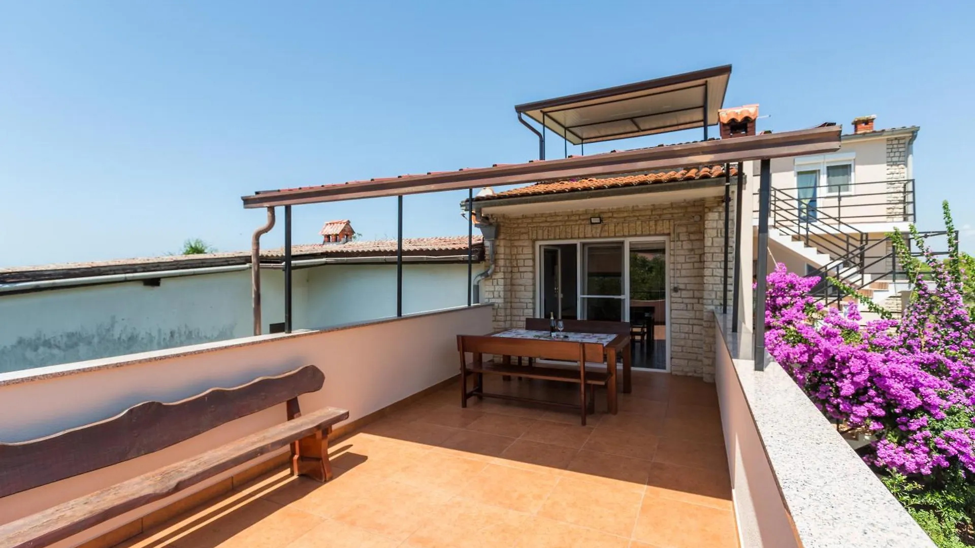 Apartments Puntizela 92 Πούλα