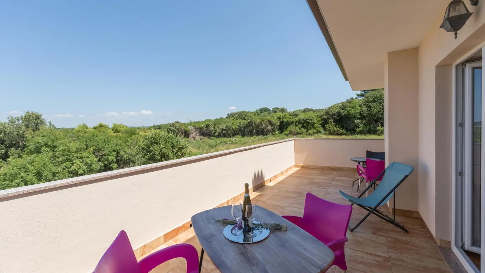 Apartments Puntizela 92 Πούλα