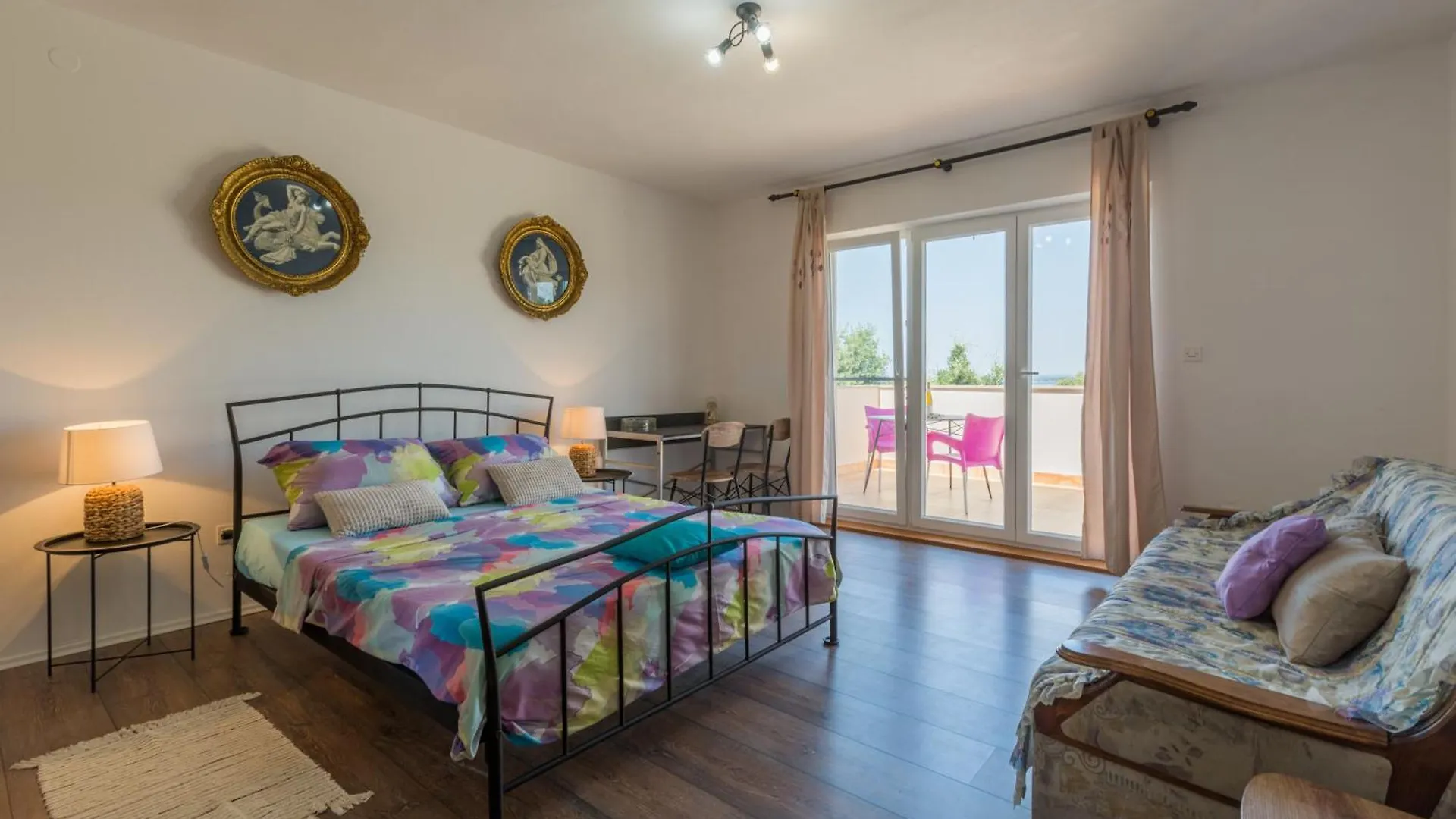 Apartments Puntizela 92 Πούλα 0*,