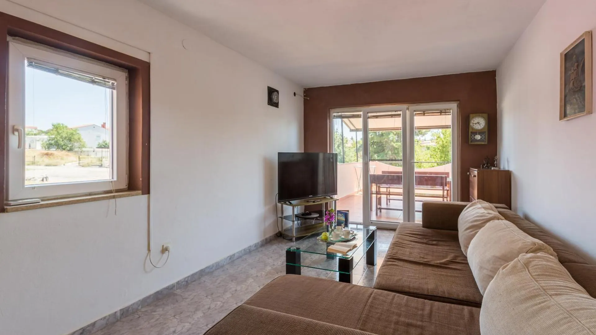 Apartments Puntizela 92 Πούλα