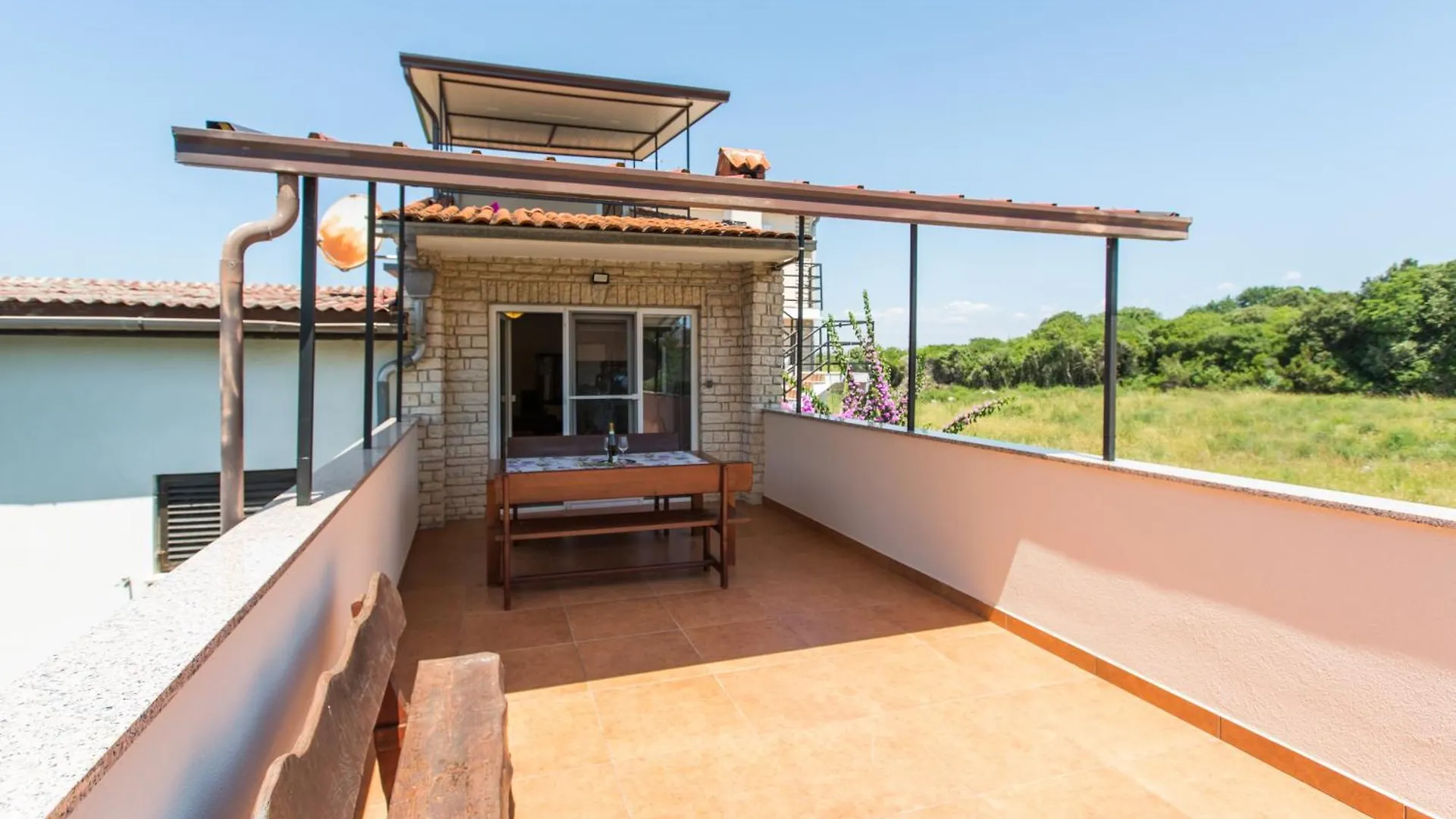 Apartments Puntizela 92 Πούλα